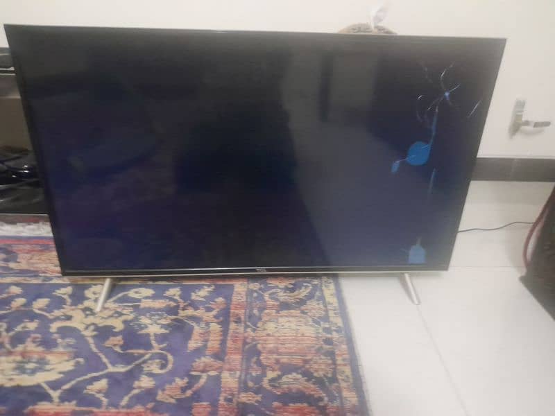 TCL - LED - L40P62US - Damaged Screen 1