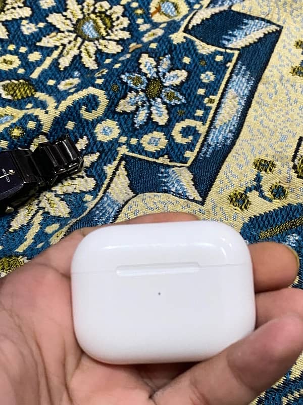 Airpods pro  orignal apple airpods pro 1st gen orignal hain origna 8