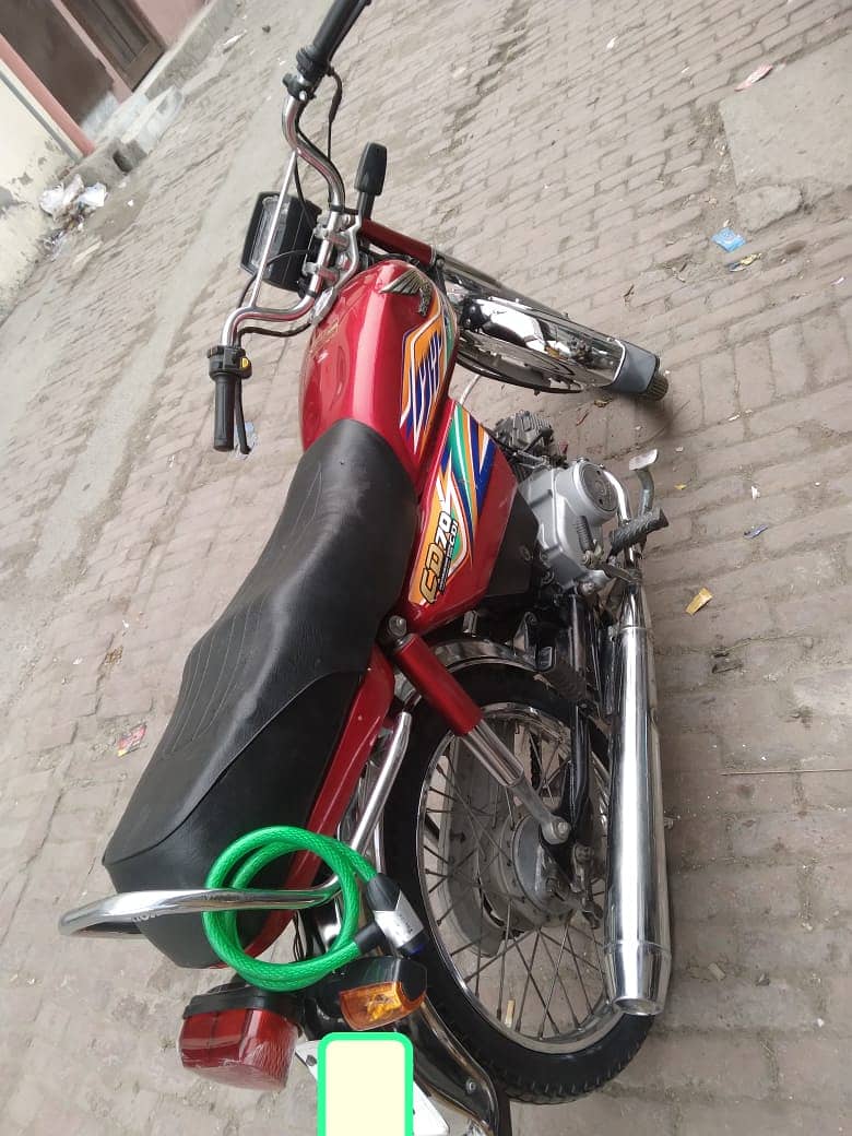 Honda CD 70 cc 2020 1