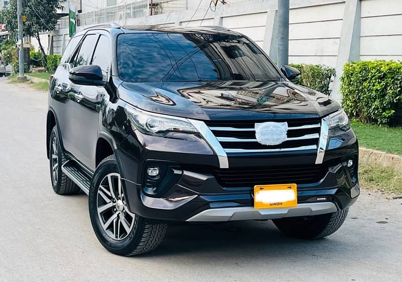 Toyota Fortuner Sigma 2019 0