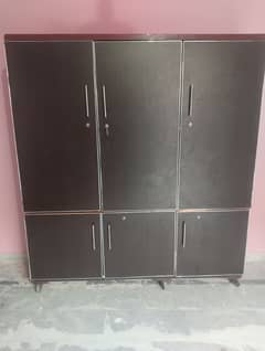 wooden almari 3 door with weel