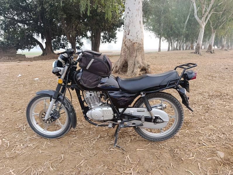 Suzuki GS 150 SE 14