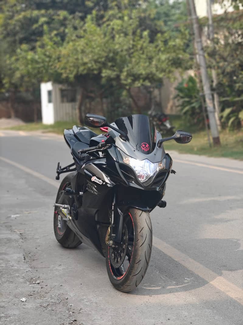 SUZUKI GSX-R1000 (2014) MODEL 0