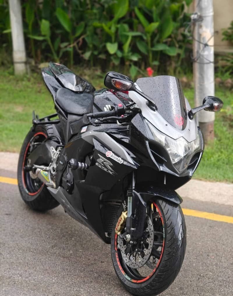 SUZUKI GSX-R1000 (2014) MODEL 4