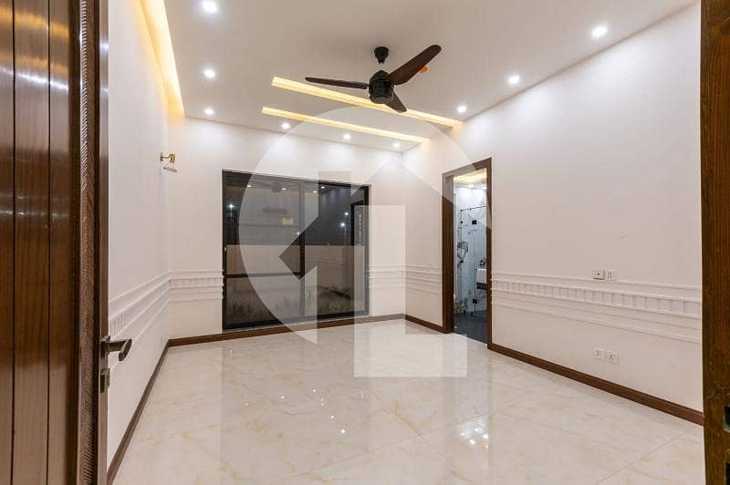 House 1 Kanal For Rent In Bahria Town Phase 8 21