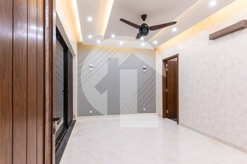 House 1 Kanal For Rent In Bahria Town Phase 8 27