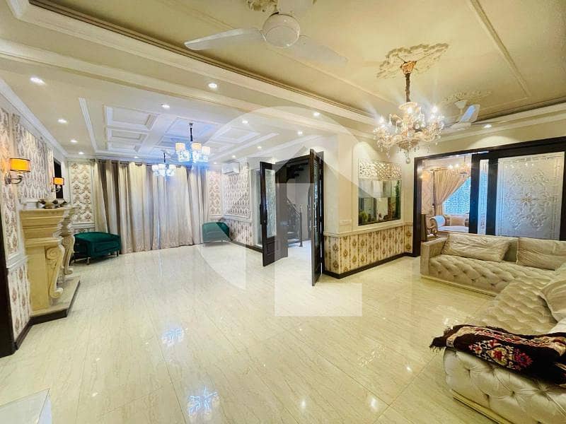 Spacious Upper Portion Is Available In Bahria Town Phase 8 For Rent 11