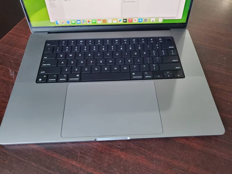 16" MacBook Pro M1 Max Ram 32 SSD 512 GB 1