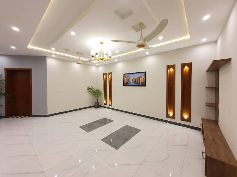 10 Marla House For Rent In Bahria Town Phase 8 Rawalpindi 19