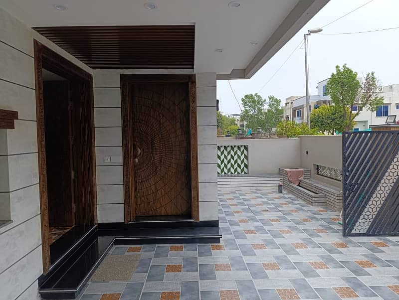 10 Marla Brand New Luxury House For Sale In Tulip Block Sector C Bahria Town Lahore 23