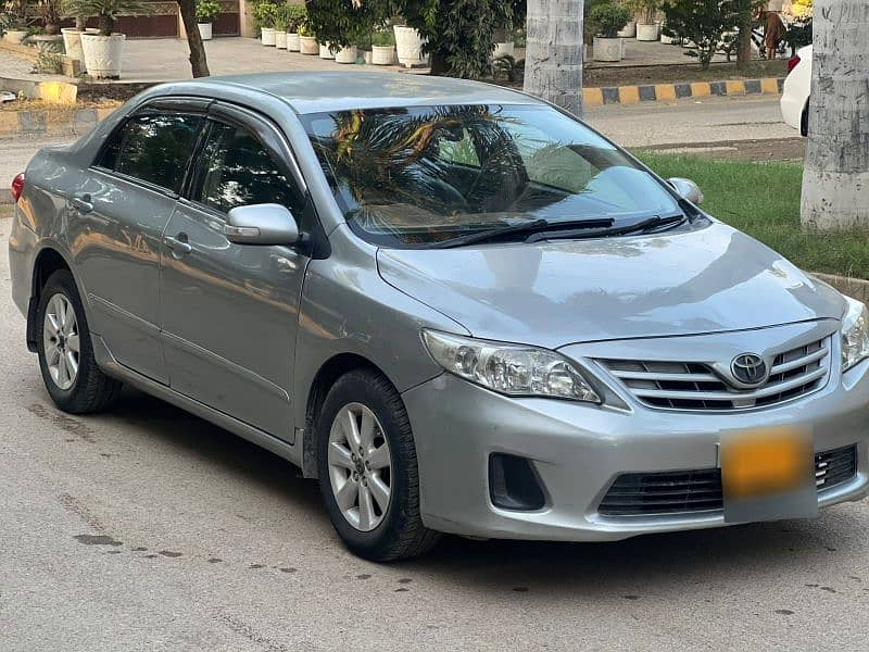 Toyota Corolla Altis 2012 1