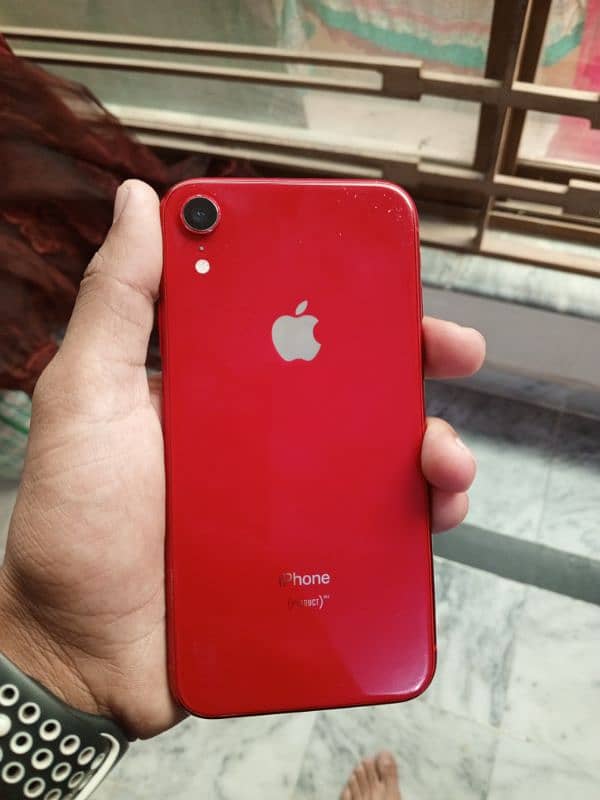 I Phone XR 0