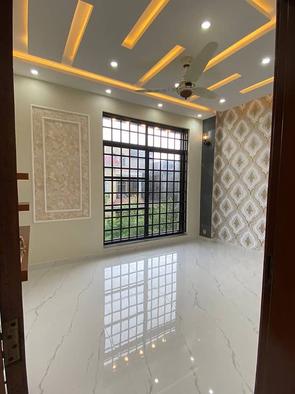 5 Marla Brand New House For Sale In EE Block Sector D Bahria Town Lahore 17