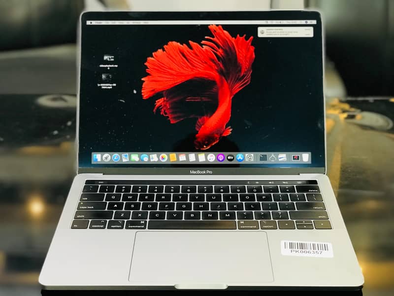 Apple Macbook pro 2018 touch bar touch id 0