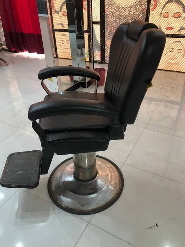 salon chair 3