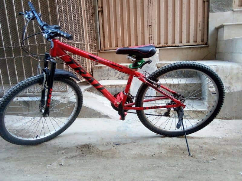 Trail RoadBike (Bicycle )Imported 1