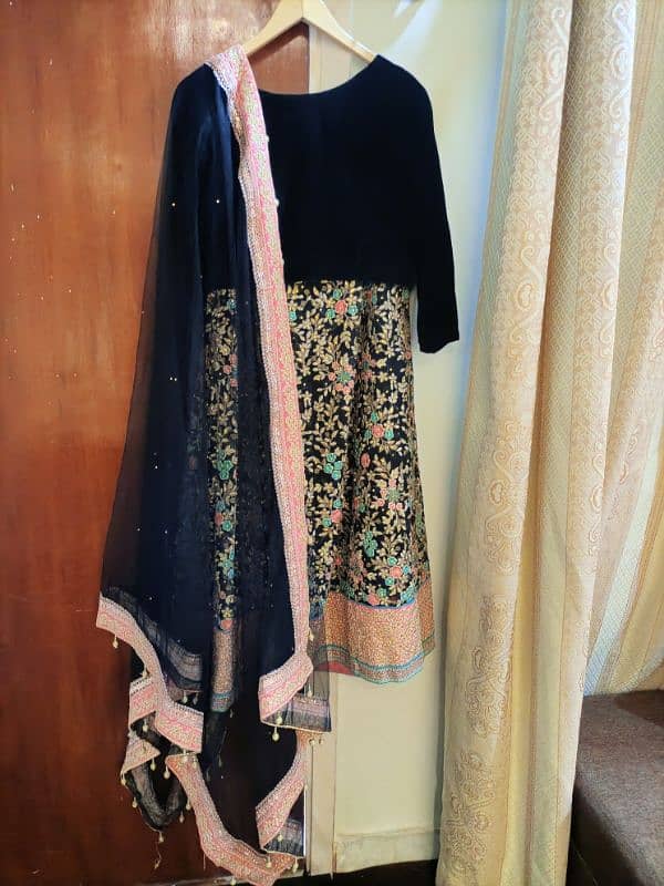 black lehenga choli 2