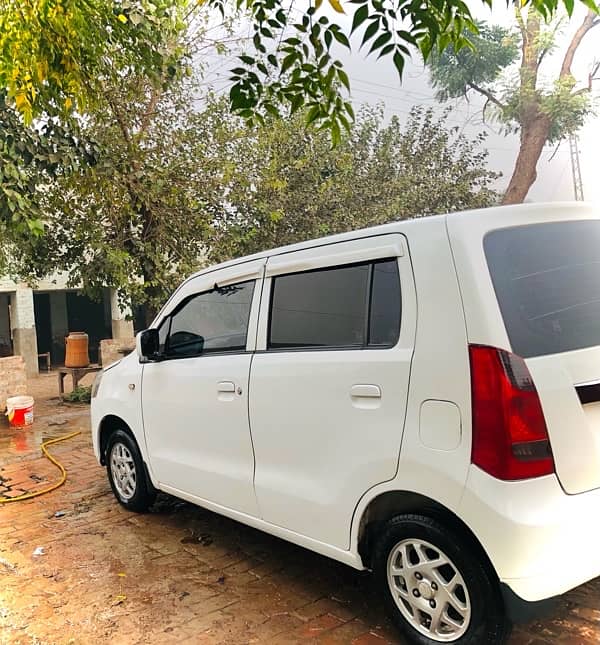 Suzuki Wagon R 2019 14