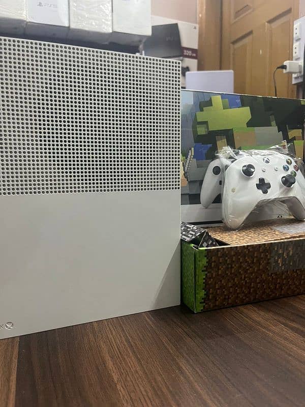 XBOX ONE S JAILBREAK AND NON-JAILBREAK 4