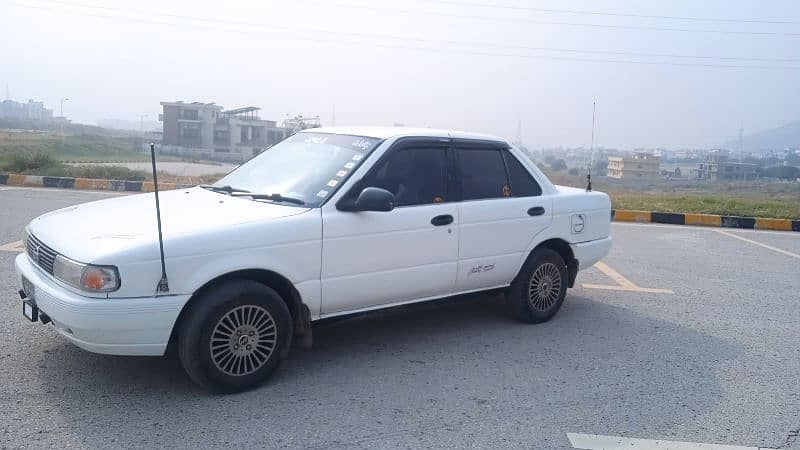 Nissan Sunny B13 4