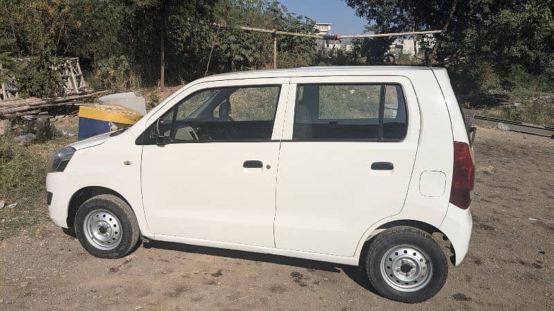 Suzuki Wagon R 2017 1