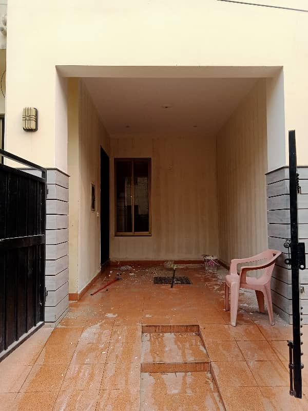 4 marla seperate gate lower portion for rent in psic society near lums dha lhr 10