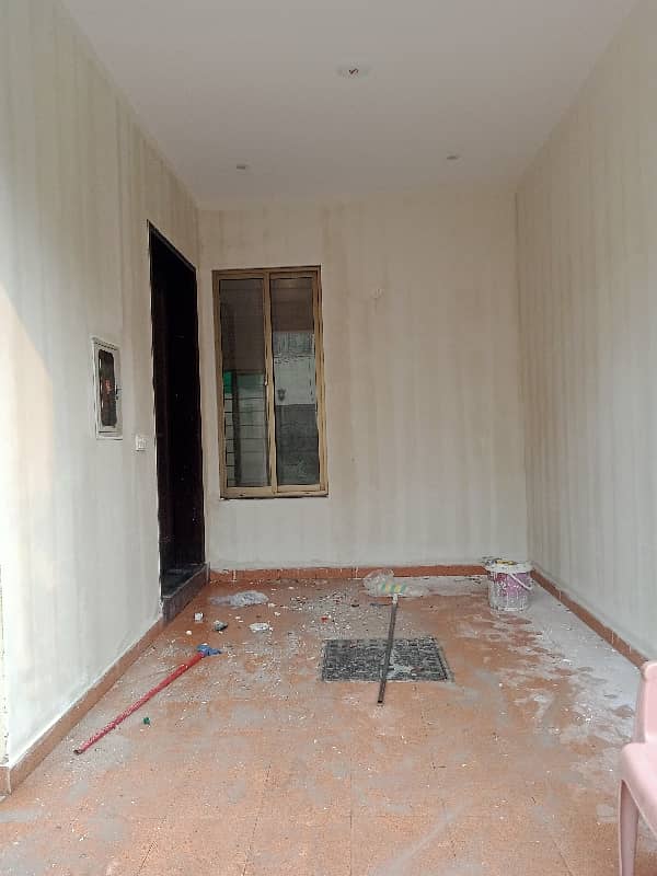 4 marla seperate gate lower portion for rent in psic society near lums dha lhr 12