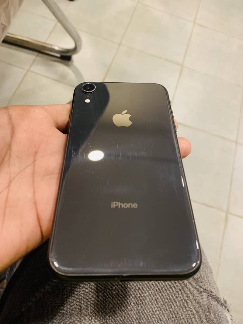 I Phone XR Non PTA 128 GB 0