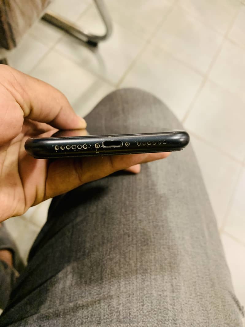 I Phone XR Non PTA 128 GB 3