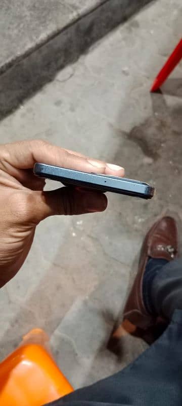 vivo v27e Condition 10/10 all ok urgent sale only 2 month use full box 3