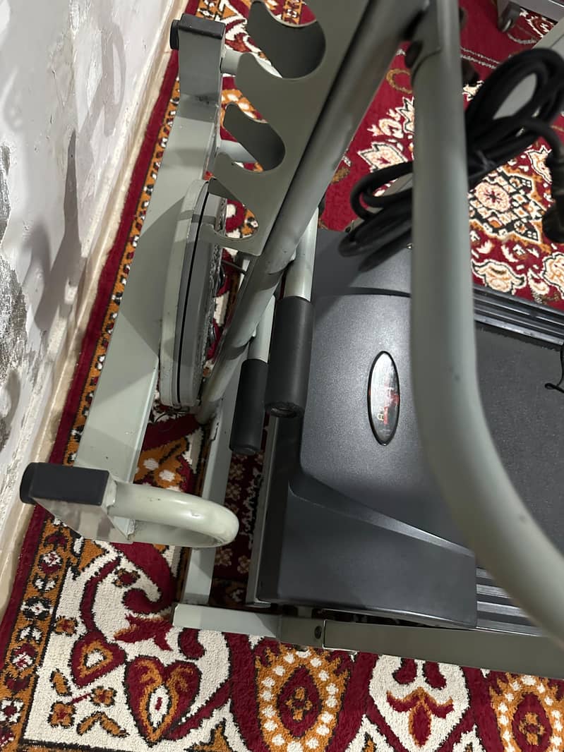 ADVANCE TREADMILL 140KG SUPPORTED 2