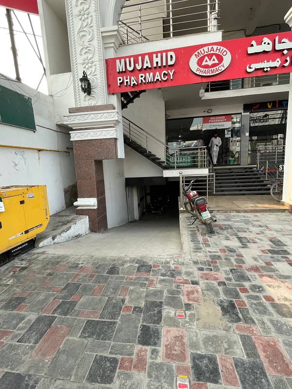 4000 Sqft Brand-Ready Space in D-Ground, Faisalabad Perfect for Retail or Food Chains 4