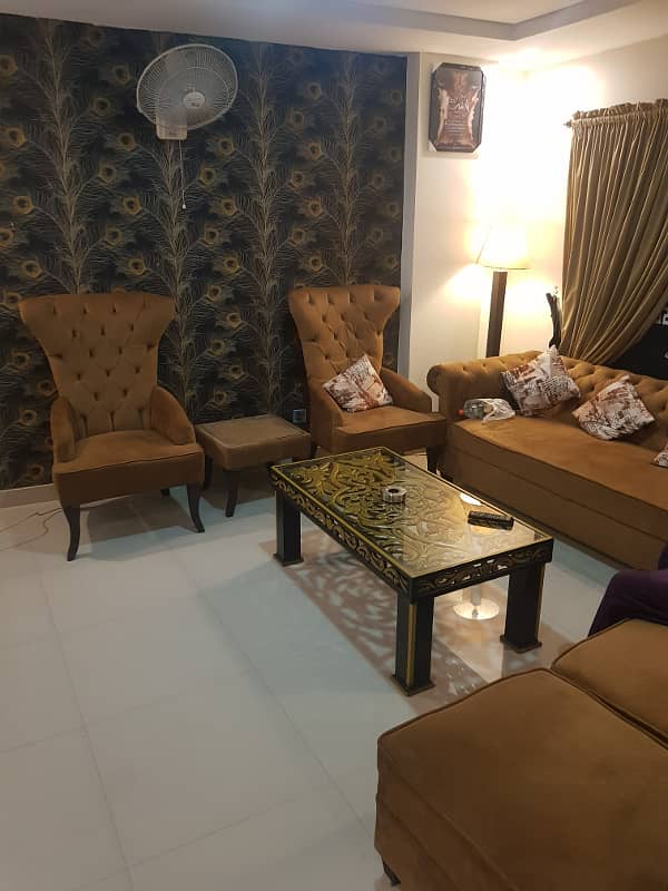 Par Day short time One BeD Room apartment Available for rent in Bahria town phase 4 and 6 empire Heights 2 Family apartment 4