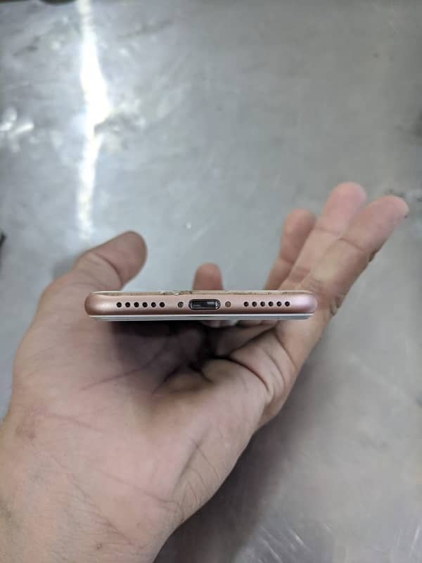 iphone 8 64gb PTA approved 4