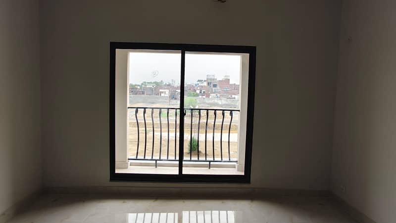 Spacious One-Bedroom Apartment Available For Rent Ideal Location And Modern Comforts! 3