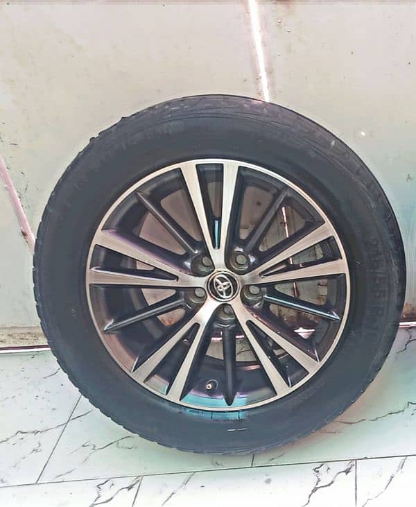 altis 2019 orignl rims for sale 0