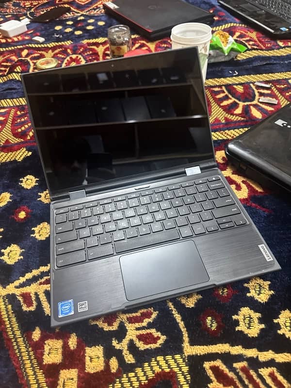 Lenovo Chromebook 500e model 4GB RAM 32 GB storage 360 Touch Screen 8