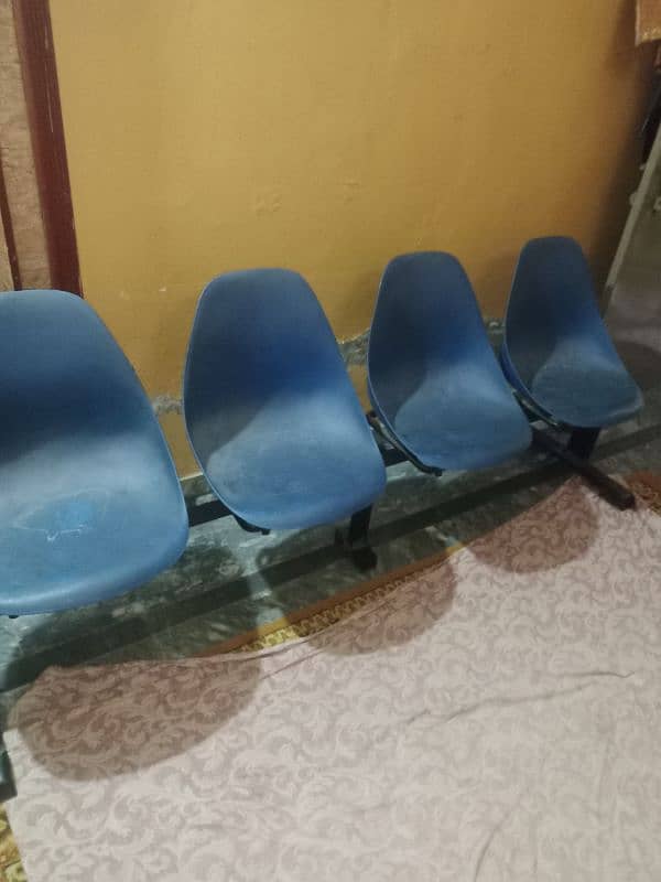 4 chairs 1