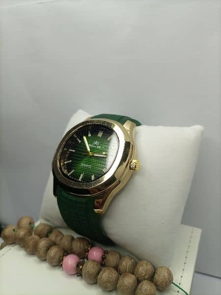 Light wieght watch with sillicon strap in high quality 3