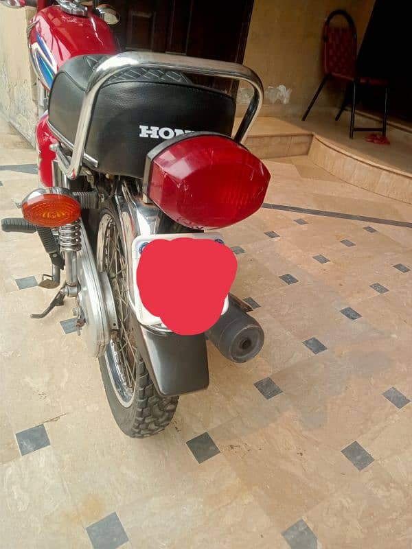 Honda 125cg  New condition 5