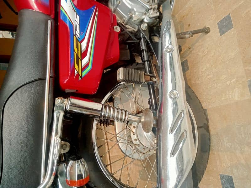 Honda 125cg  New condition 10