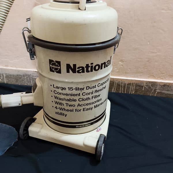 National vacume cleaner 1000 watts 1