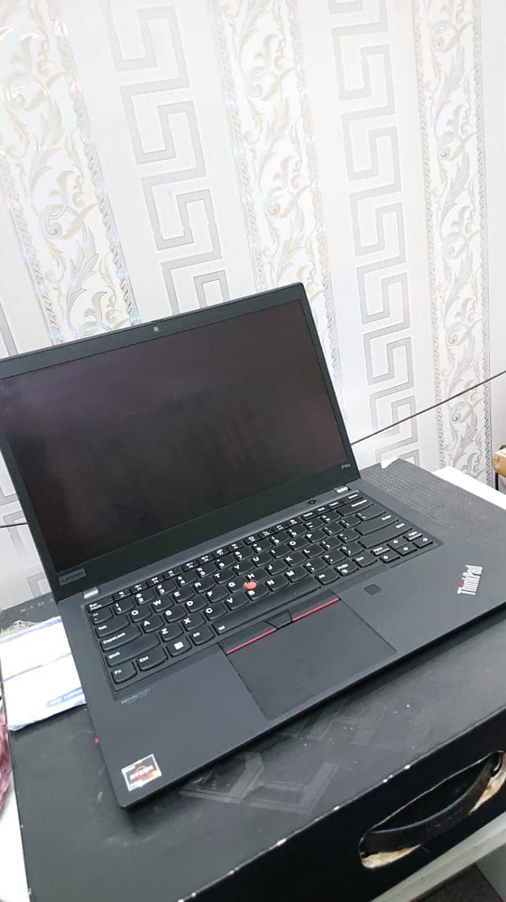 LENOVO THINKPAD P14s Gen 2 Ryzen 7 pro 5850U 5