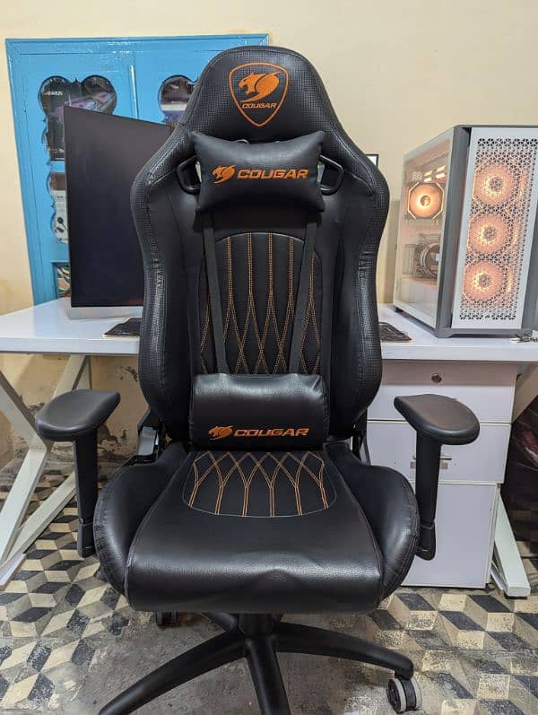 COUGAR Explore Gaming Chair with Box - Like New & Premium Quality 0