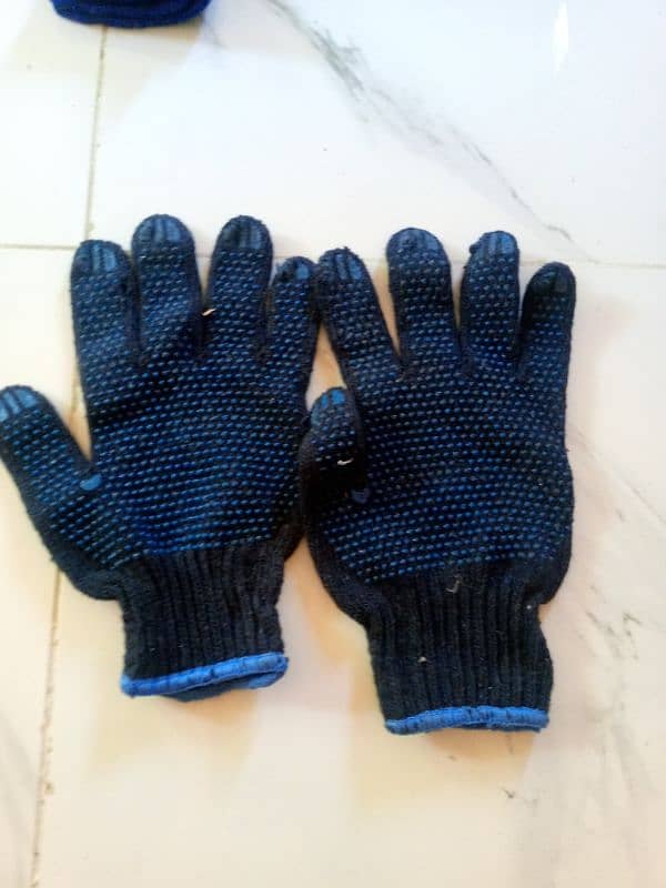 Heavy Gloves For sale 4