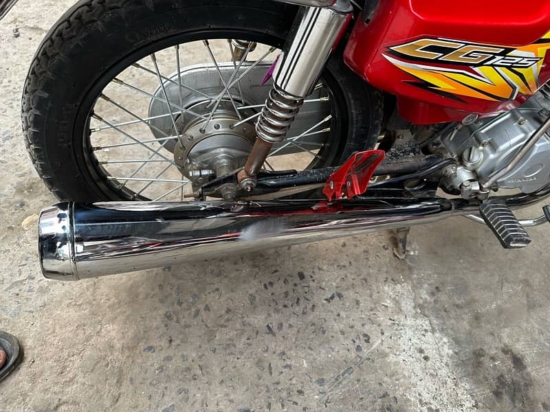 honda 125 all ok ha koi kam nai hona wlaa jis bhai ko cha wo rbta kra 5