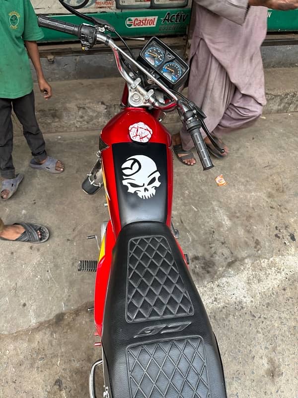 honda 125 all ok ha koi kam nai hona wlaa jis bhai ko cha wo rbta kra 13