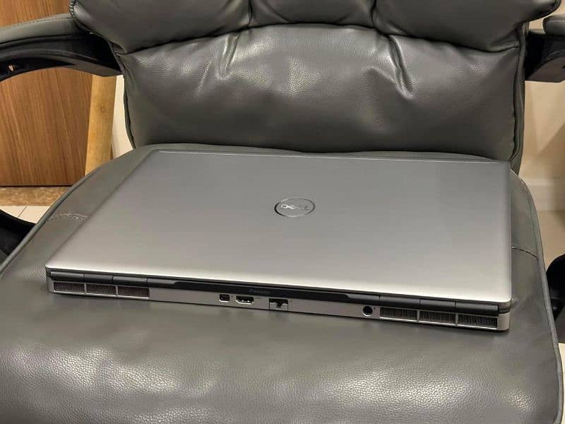 DELL PRECISION 7750 4