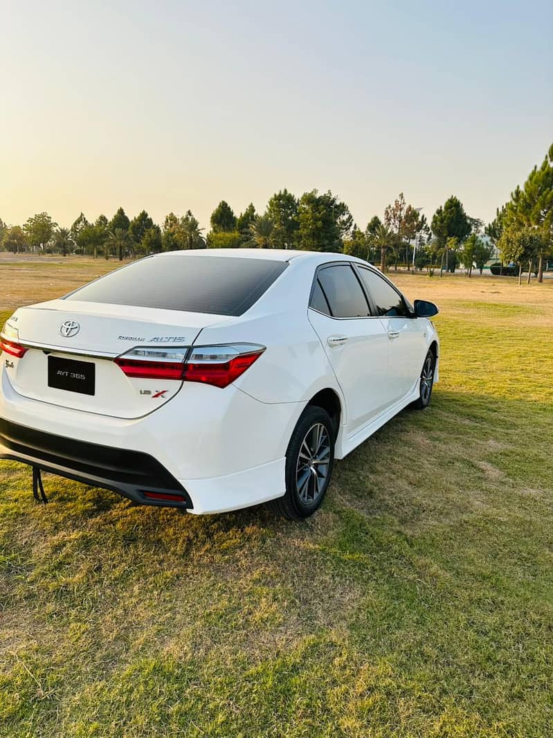 Toyota Corolla Altis Grande X CVT-i 1.8 Black Interior 2022 1