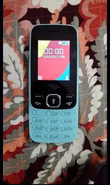 itel KeyPad Mobile Phone 4